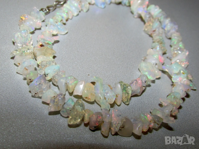 Гривни и гердани от натурален етиопски опал, подходящи за подарък, снимка 11 - Гривни - 53889497