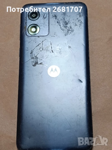 телефон Моторола Е 13, снимка 2 - Motorola - 51737805