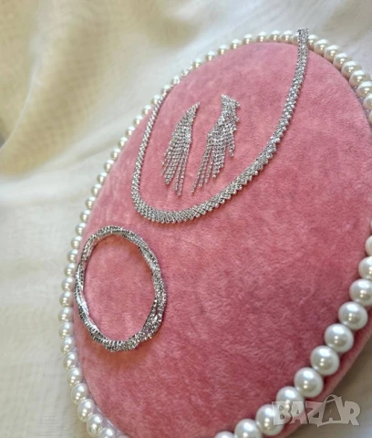 колие, гривна и обеци , снимка 2 - Бижутерийни комплекти - 51151682