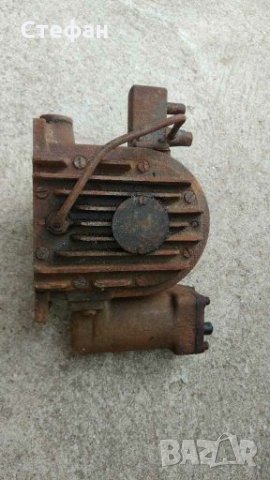 Компресор за печатарска машина, снимка 4 - Резервни части за машини - 29475637