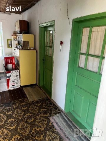 Продавам дворно място с къща и кладенец, снимка 6 - Парцели - 51336974