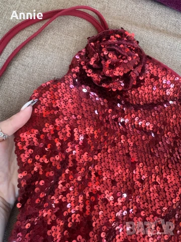 Червена рокля, снимка 2 - Рокли - 51299160