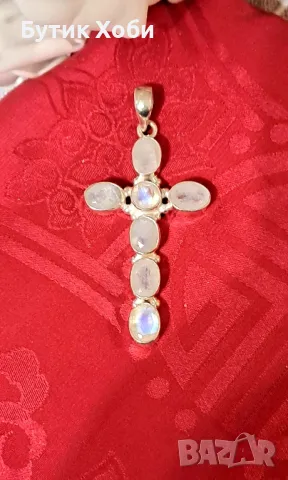 Сребърно кръстче бял опал, снимка 2 - Колиета, медальони, синджири - 49923911