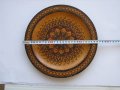 Дървена чиния с оцветена дърворезба 26,5см., снимка 2