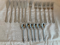 Комплект вилици с ножове за риба и 6 кафени лъжички, снимка 1