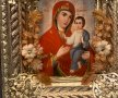 Руска домашна празнична икона Тихвинская чудотворна богородица от 19-ти век, снимка 6