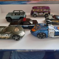Колички Hot Wheels и Mattel, снимка 1 - Коли, камиони, мотори, писти - 40289194
