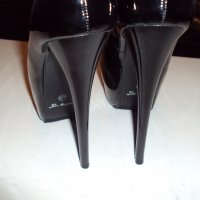 Черни лачени обувки с 18см ток, снимка 6 - Дамски елегантни обувки - 29922082