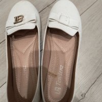 Дамски бели обувки, снимка 3 - Дамски ежедневни обувки - 44457391