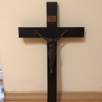 Дървен кръст с разпятие, снимка 1 - Икони - 38886553