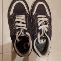 Мат стар обувки от плат, снимка 1 - Спортни обувки - 42886589
