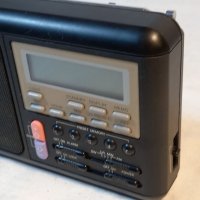 Радио транзистор с аларма и часовник, снимка 2 - Радиокасетофони, транзистори - 40137257
