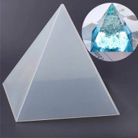 3D Огромна Пирамида 15 см Оргонит силиконов молд форма калъп смола за  и бижута и декорация  глина , снимка 1 - Форми - 30936088