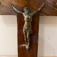 Дървен кръст с разпятие, снимка 2 - Антикварни и старинни предмети - 42834981