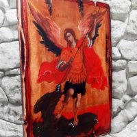 Икона Архангел Михаил убива Дявола 25/18 см, декупаж, уникат, снимка 3 - Икони - 42404494