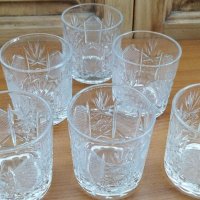 Кристални чаши, снимка 2 - Антикварни и старинни предмети - 34978845