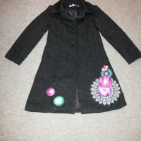 Палто за момиче Desigual, снимка 1 - Детски якета и елеци - 42302747