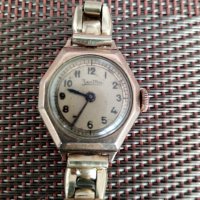 Продавам стар, немски часовник ЗentRa.Работещ.Механичен., снимка 2 - Антикварни и старинни предмети - 40112460