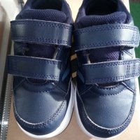 Маратонки Adidas, снимка 5 - Детски маратонки - 31329277