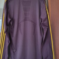 Мъжка спортна блуза на Адидас-черна, снимка 2 - Спортни дрехи, екипи - 31342314