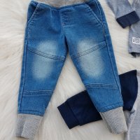 Дънки за бебе 9-12 месеца, снимка 1 - Панталони и долнища за бебе - 34172563