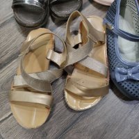 Продавам лот от летни детски обувки, снимка 3 - Детски сандали и чехли - 35383407