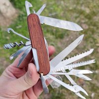 Victorinox Swiss Champ Wood, снимка 3 - Ножове - 39749492
