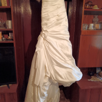 Продавам булчинска рокля, снимка 1 - Сватбени рокли - 44651477