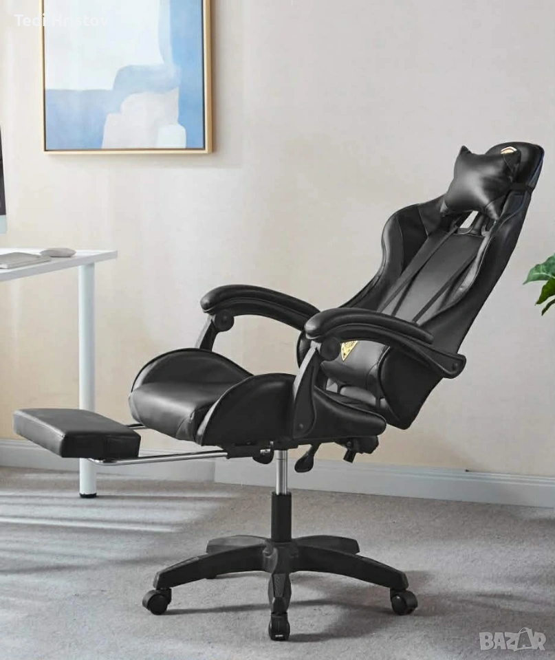 Геймърски стол с прибираща се подложка за крака и функция за масаж - черен, снимка 1