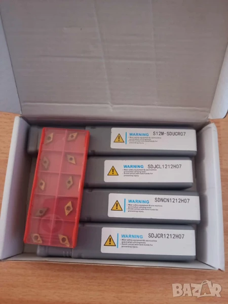 Комплект от 4 броя стругарски ножове 12 *12 мм. с 10 сменяеми пластини, снимка 1