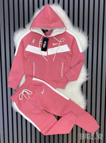 ватиран детски комплект nike , снимка 1
