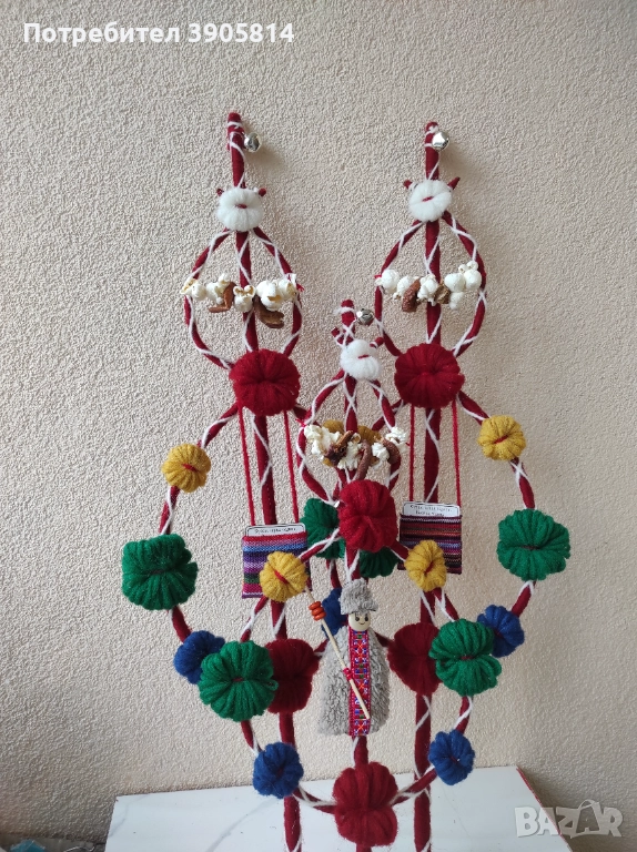 Сурвачки от дрян, украсени с вълна, пуканки и ошаф, звънчета., снимка 1