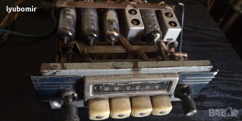 Автомобилно лампово радио. , снимка 1