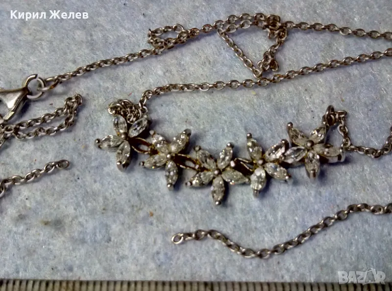 НЕЖНО ФЛОРАЛНО СРЕБЪРНО КОЛИЕ ЦВЕТЯ СРЕБРО 925 с БЯЛА ПОЗЛАТА Нужда от ЛЕК РЕМОНТ на ВЕРИЖКАТА 47974, снимка 1