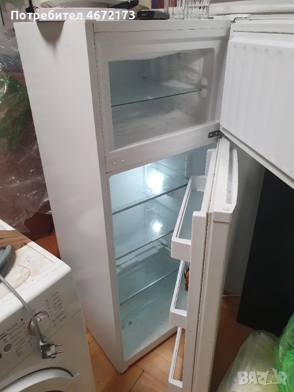 Хладилник с фризер, снимка 1