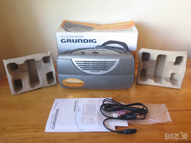 Ново-GRUNDIG music 70 ,радио,2012год, снимка 1