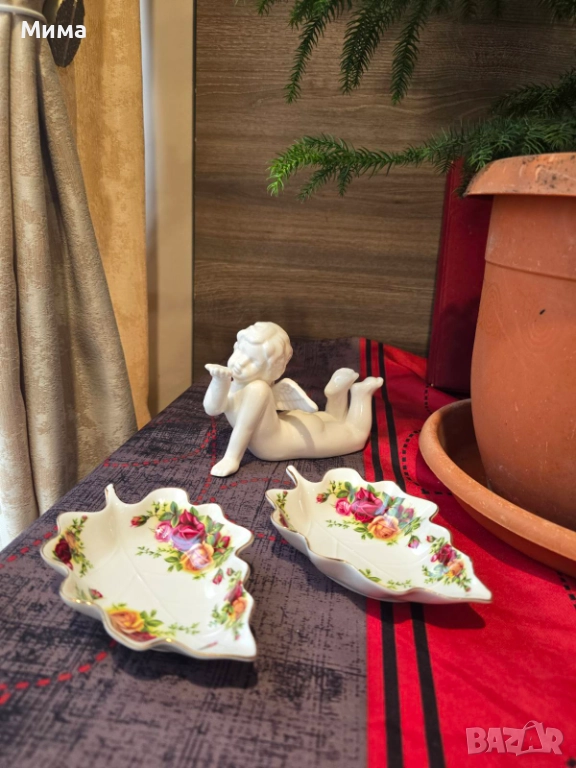 Комплект две малки десертни чинии, снимка 1