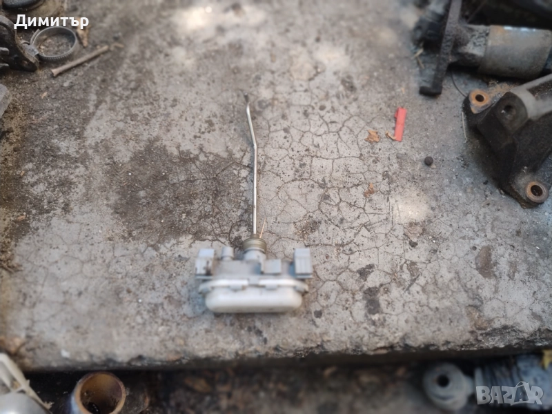 Вакум Централно Заден Капак За Фолксваген Голф 3 1996г Комби / VW Golf 3 1996y Combi, снимка 1