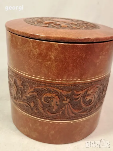 италианска кожена кутия за пури 6/1, снимка 1