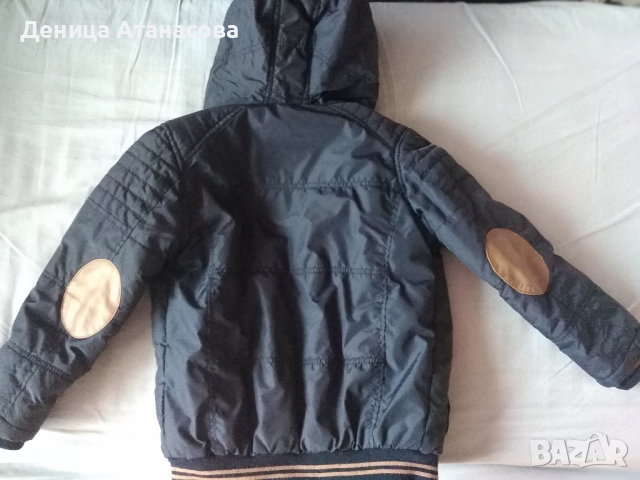 Суичъри, блузки, ризки, панталон, чорапогащник, зимно яке с ръкавички размер 122/128, снимка 10 - Детски анцузи и суичери - 36418089