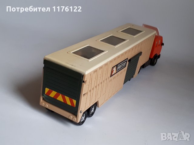 Matchbox SuperKings Mercedes Мерцедес Cattle Transporter Камион, снимка 4 - Коли, камиони, мотори, писти - 35223570