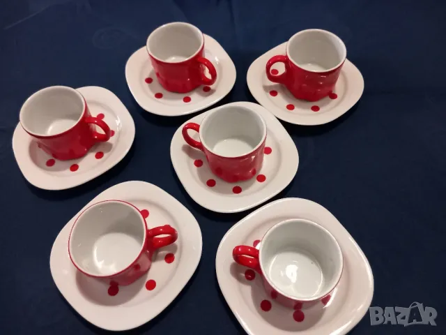 Сервиз за кафе в червено, снимка 5 - Сервизи - 50378810