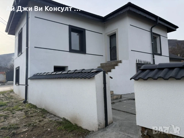 Къща в с. Полянци, снимка 18 - Къщи - 53340288