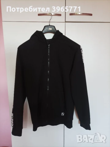 Мъжки суичър