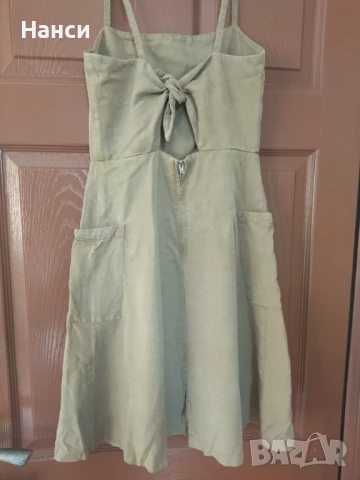 Дамски рокли S размер Stradivarius , снимка 5 - Рокли - 51398919