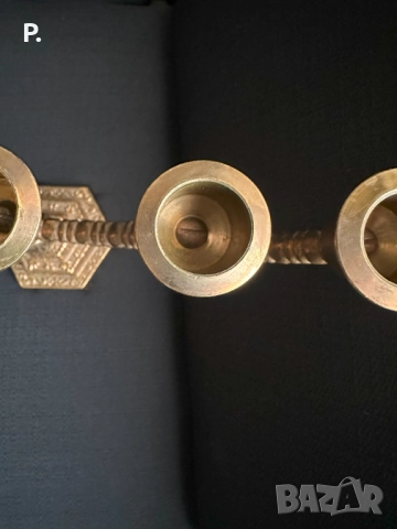 Бронзова менора 35,5 x 33 см., снимка 3 - Антикварни и старинни предмети - 52706302