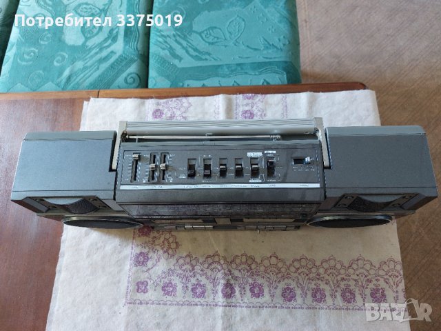 Радио касетофон Hitachi , снимка 4 - Радиокасетофони, транзистори - 37378252