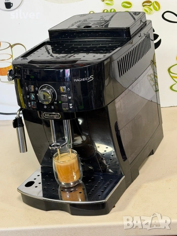 Кафемашина кафе автомат delonghi magnifica S с гаранция, снимка 2 - Кафемашини - 53941666