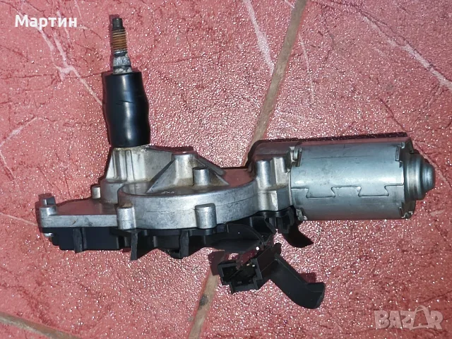 Моторче за задна чистачка Citroen Berlingo _ Peugeot Partner Bosch 0 390 201 580, снимка 4 - Части - 56237779