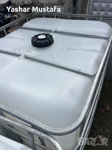 Бидон 1 тон с желязна решетка, снимка 2 - Напояване - 52174293